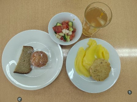 Завтрак 1-4 класс 18.04.2025.jpg