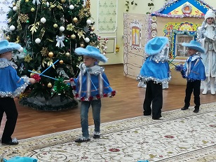 tZf6itcqq8s.jpg