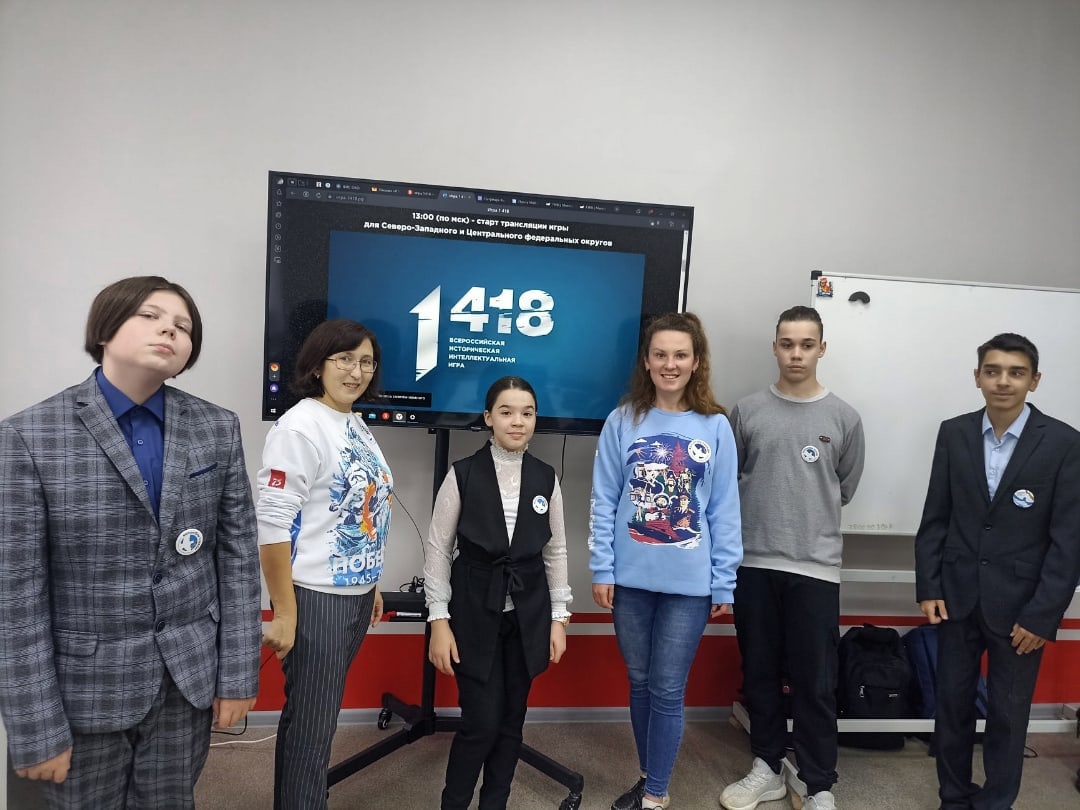 xSdOHyAzEM4.jpg