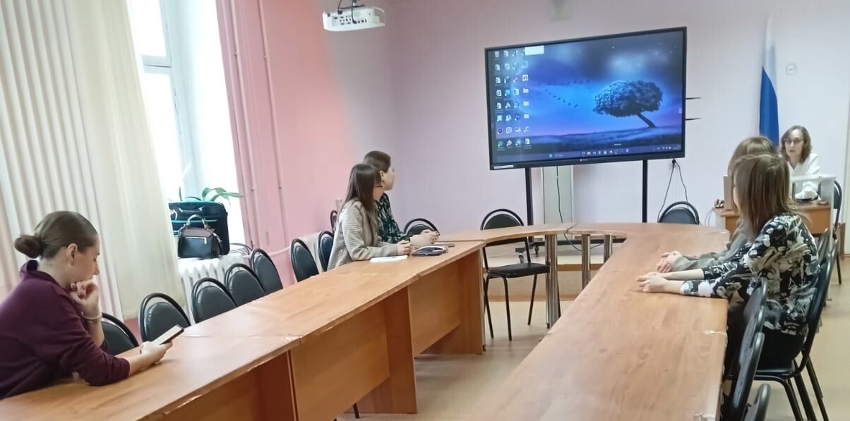 lGgOzYhewt4.jpg