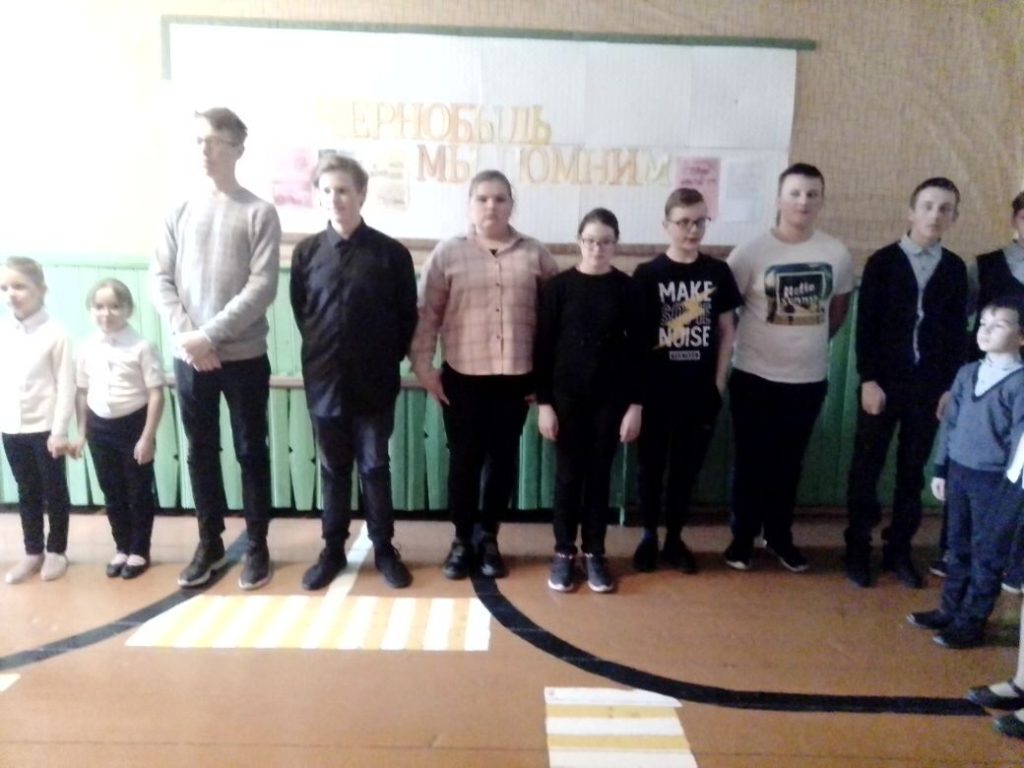 линейка Чернобыль мы помним МКОУ Вигская СОШ.jpg