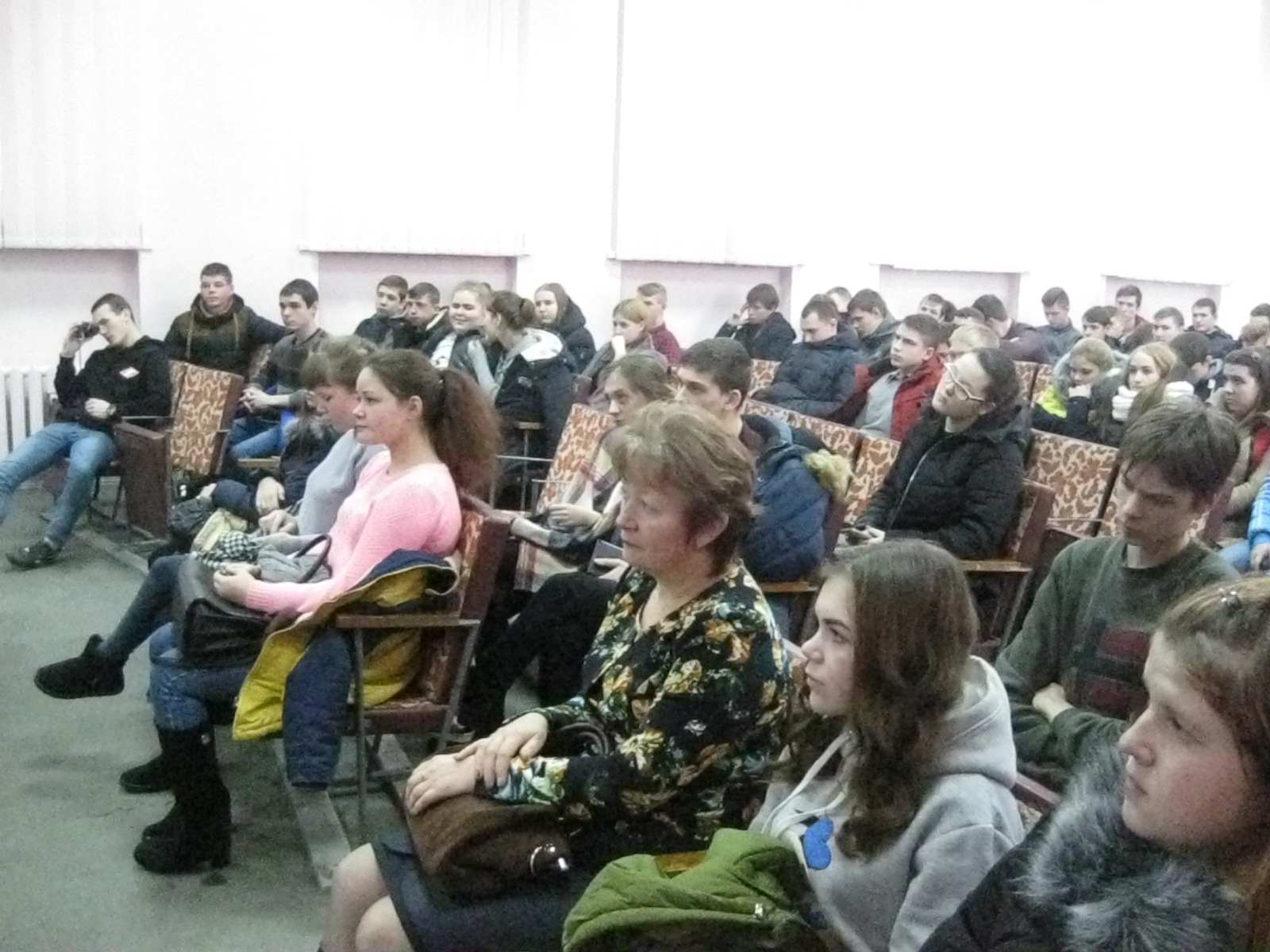 выпускников ждут (1).JPG